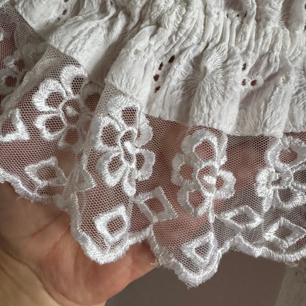 New LoveShackFancy Thressey Mini Dress White Embroidered Floral Ruffled Sz 8 - Picture 9 of 14